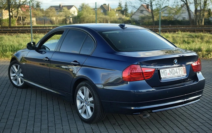 BMW Seria 3 cena 31900 przebieg: 272000, rok produkcji 2011 z Czarne małe 436